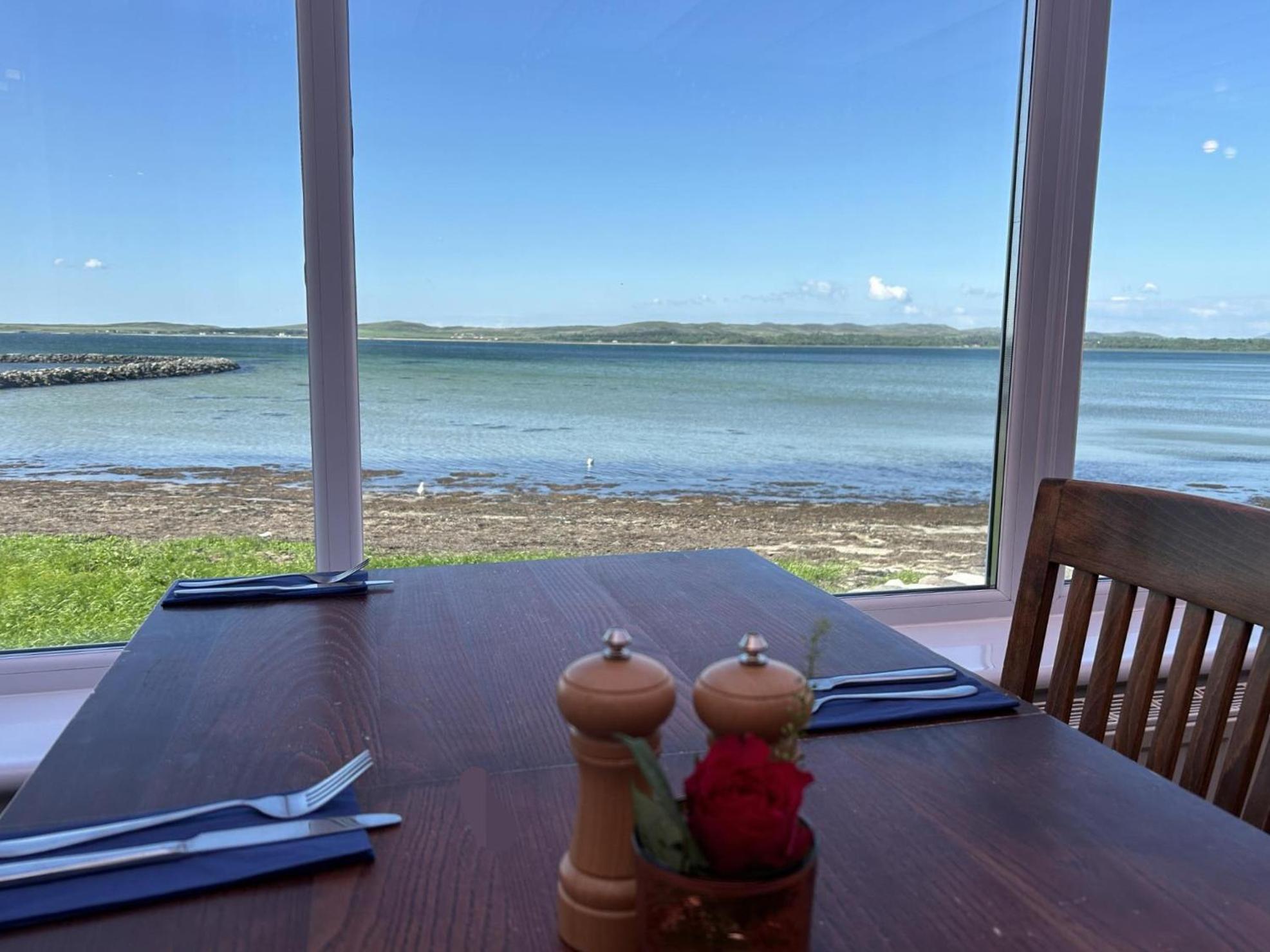Lochside Hotel Bowmore Экстерьер фото