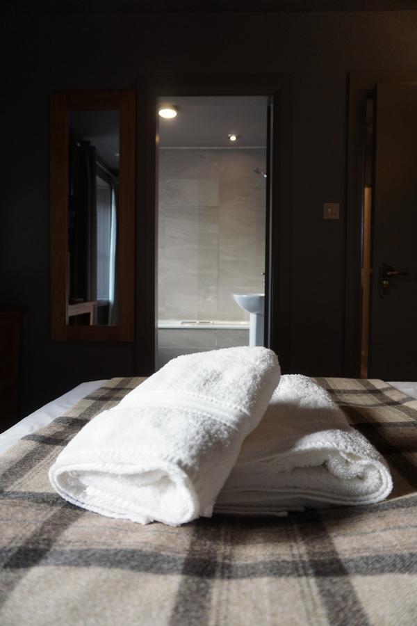 Lochside Hotel Bowmore Экстерьер фото