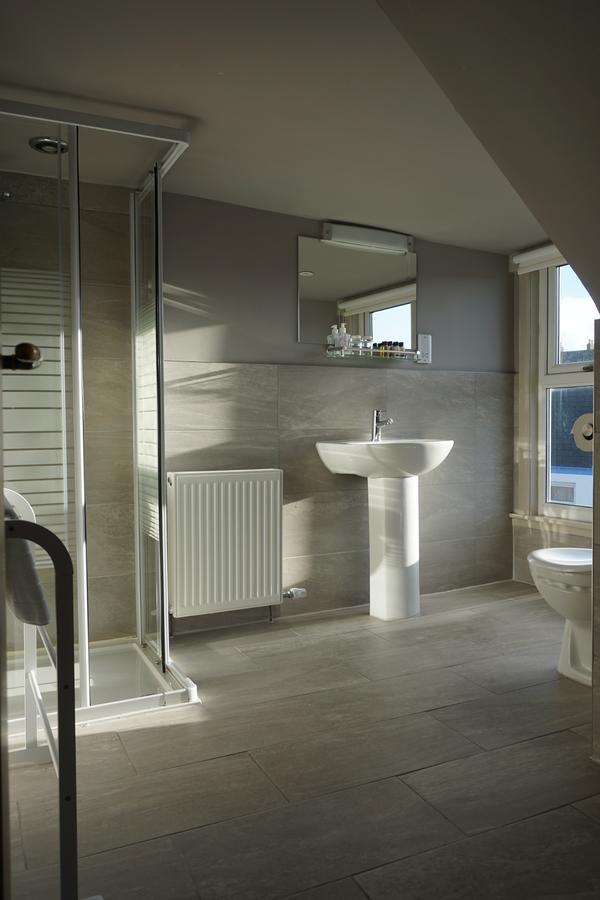 Lochside Hotel Bowmore Экстерьер фото