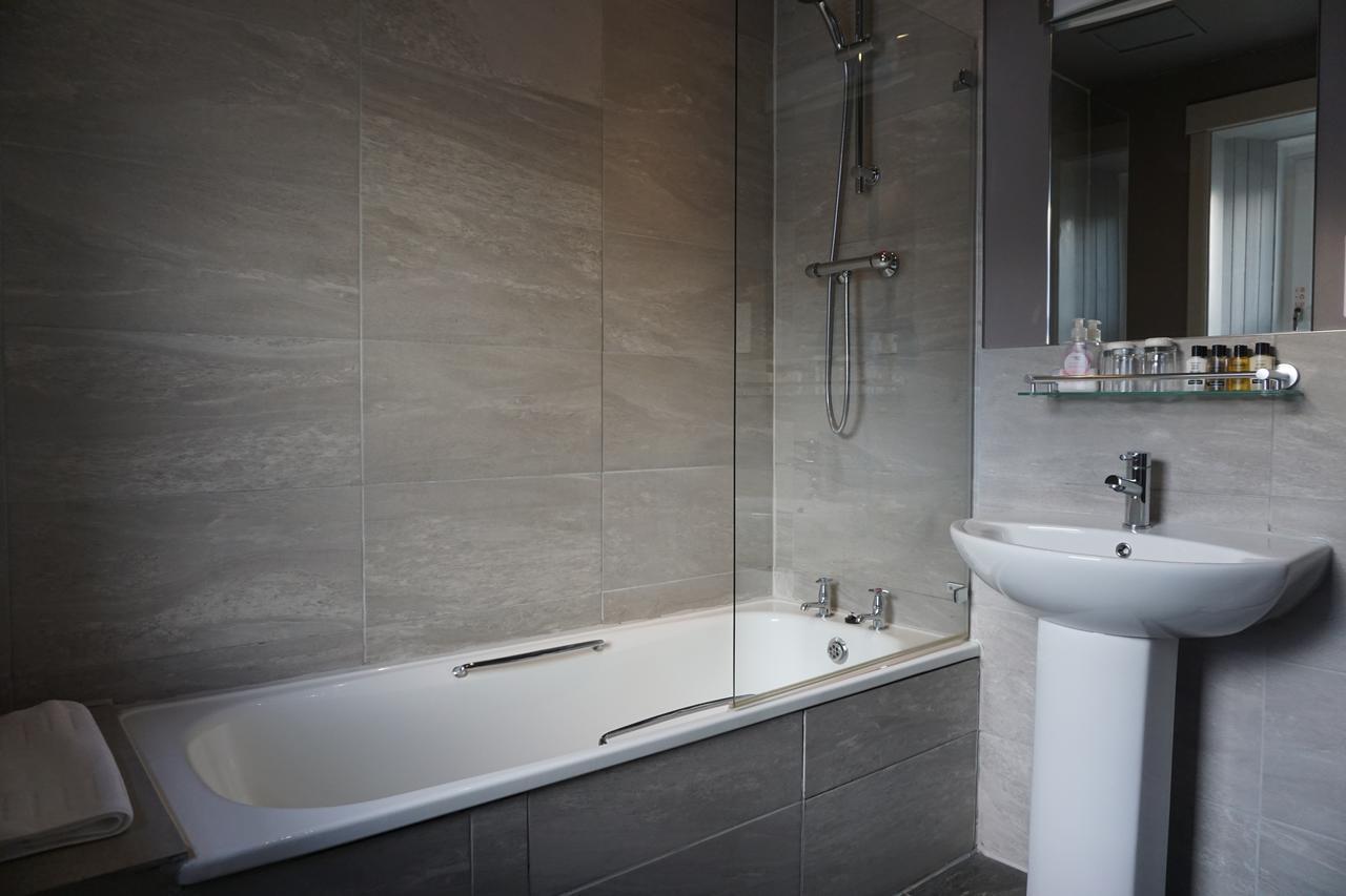Lochside Hotel Bowmore Экстерьер фото
