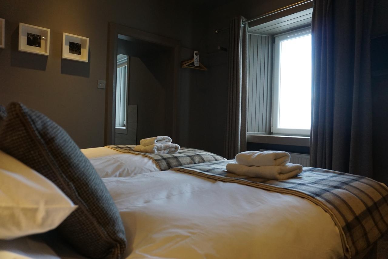 Lochside Hotel Bowmore Экстерьер фото