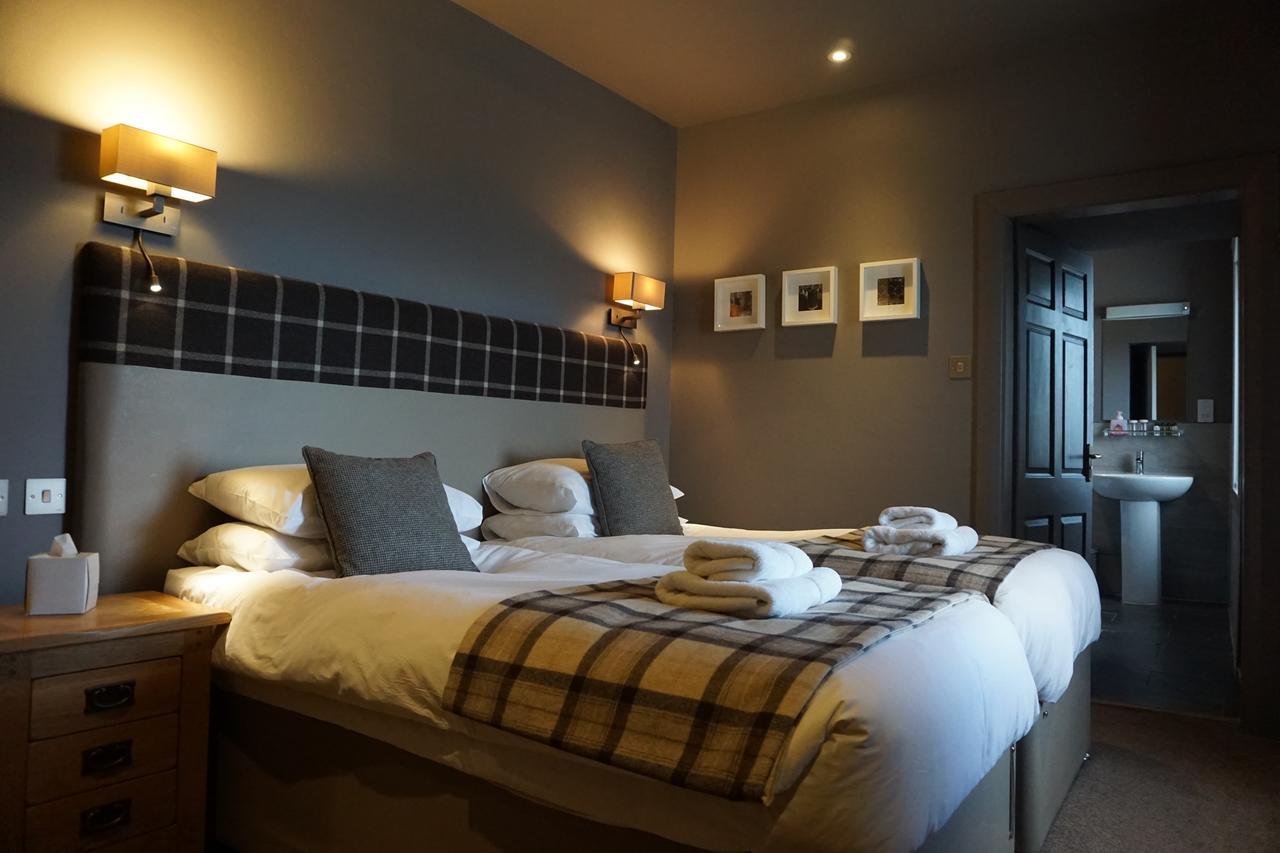 Lochside Hotel Bowmore Экстерьер фото