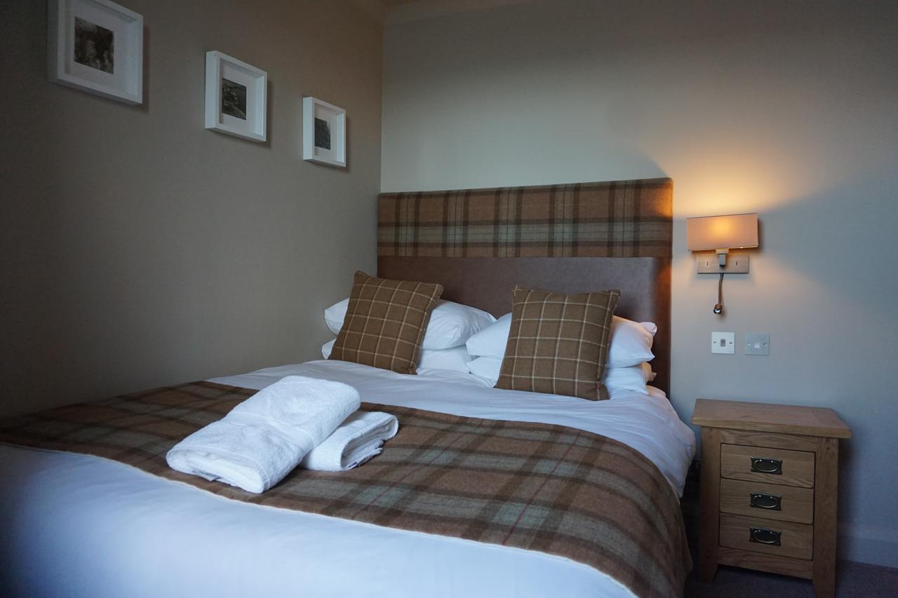 Lochside Hotel Bowmore Экстерьер фото